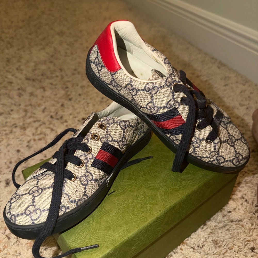 Gucci sneakers